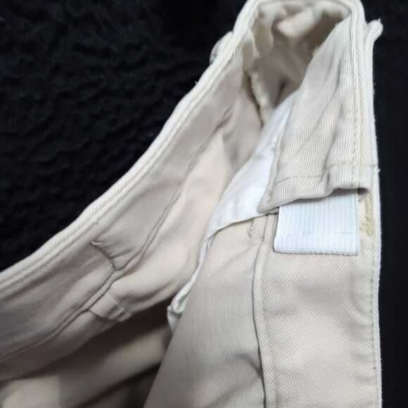 L.L. Bean Classic Fit Womens Pants Khaki Size 10P 100% Cotton Agjustable Waist - Picture 6 of 12